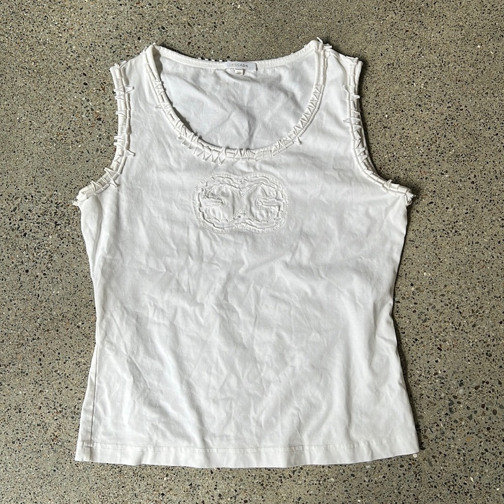 ESCADA top